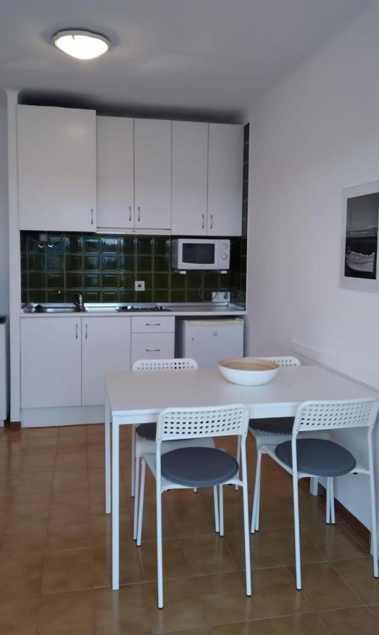 אמפוריבראבה Apartament Amb Piscina מראה חיצוני תמונה