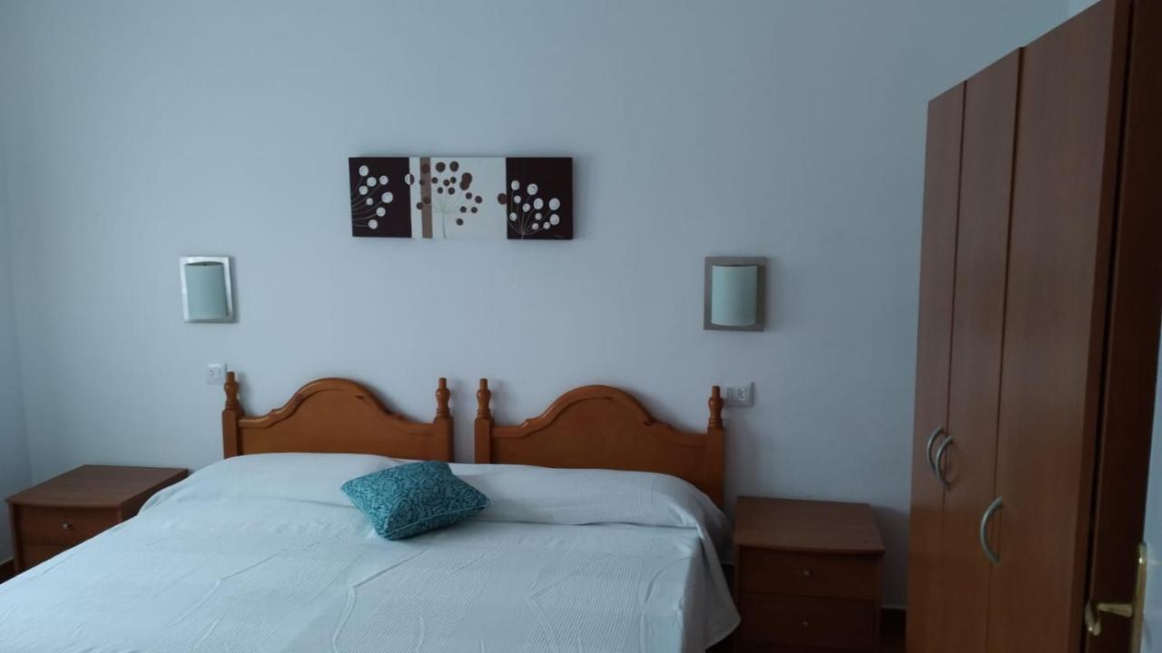 אמפוריבראבה Apartament Amb Piscina מראה חיצוני תמונה